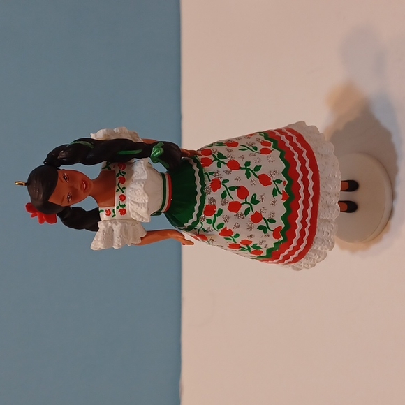 Hallmark Keepsake Ornament Mexican Barbie Dolls of the World Collector's Series - Picture 6 of 14